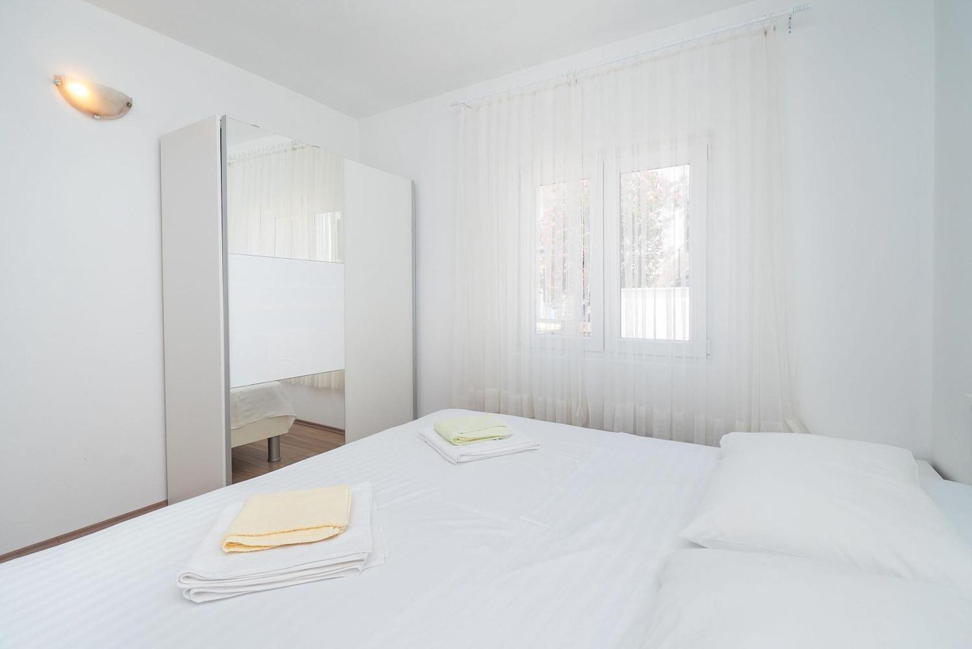 Apartment Ljuba Primošten Buitenkant foto