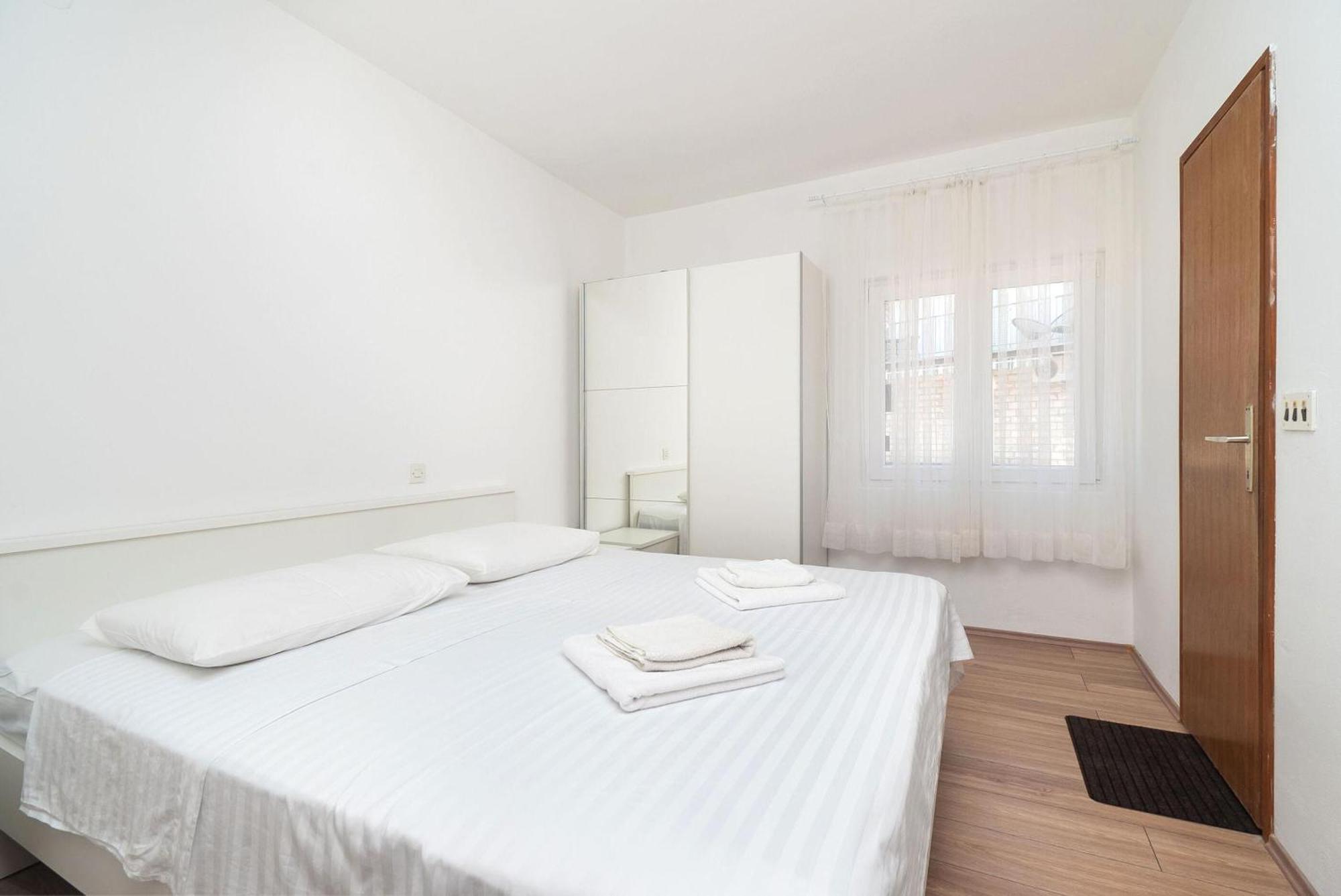 Apartment Ljuba Primošten Buitenkant foto
