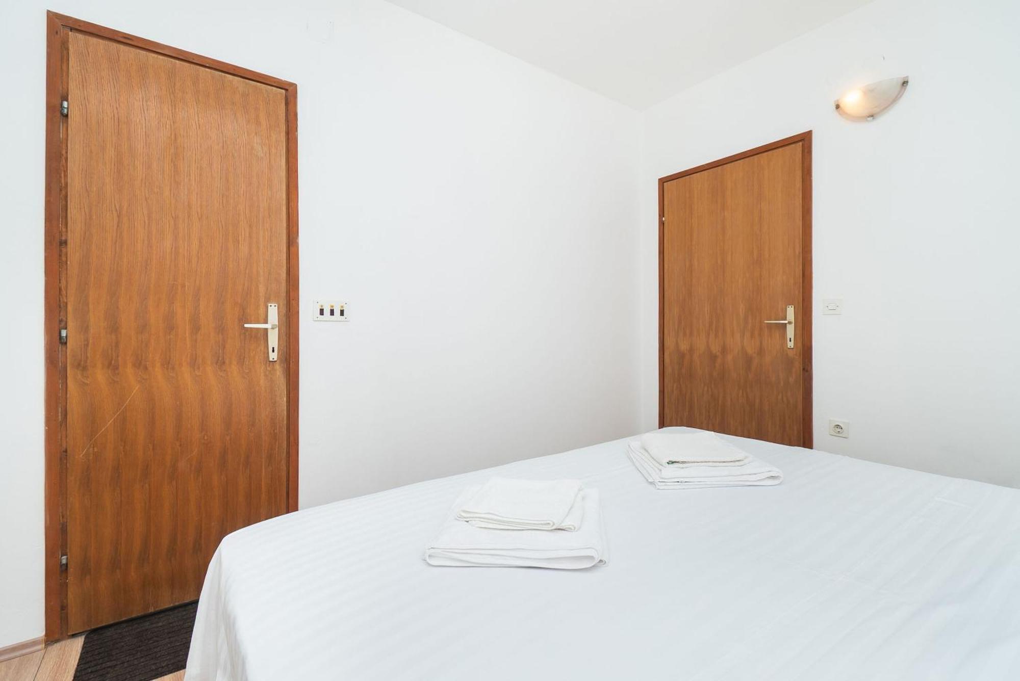 Apartment Ljuba Primošten Buitenkant foto