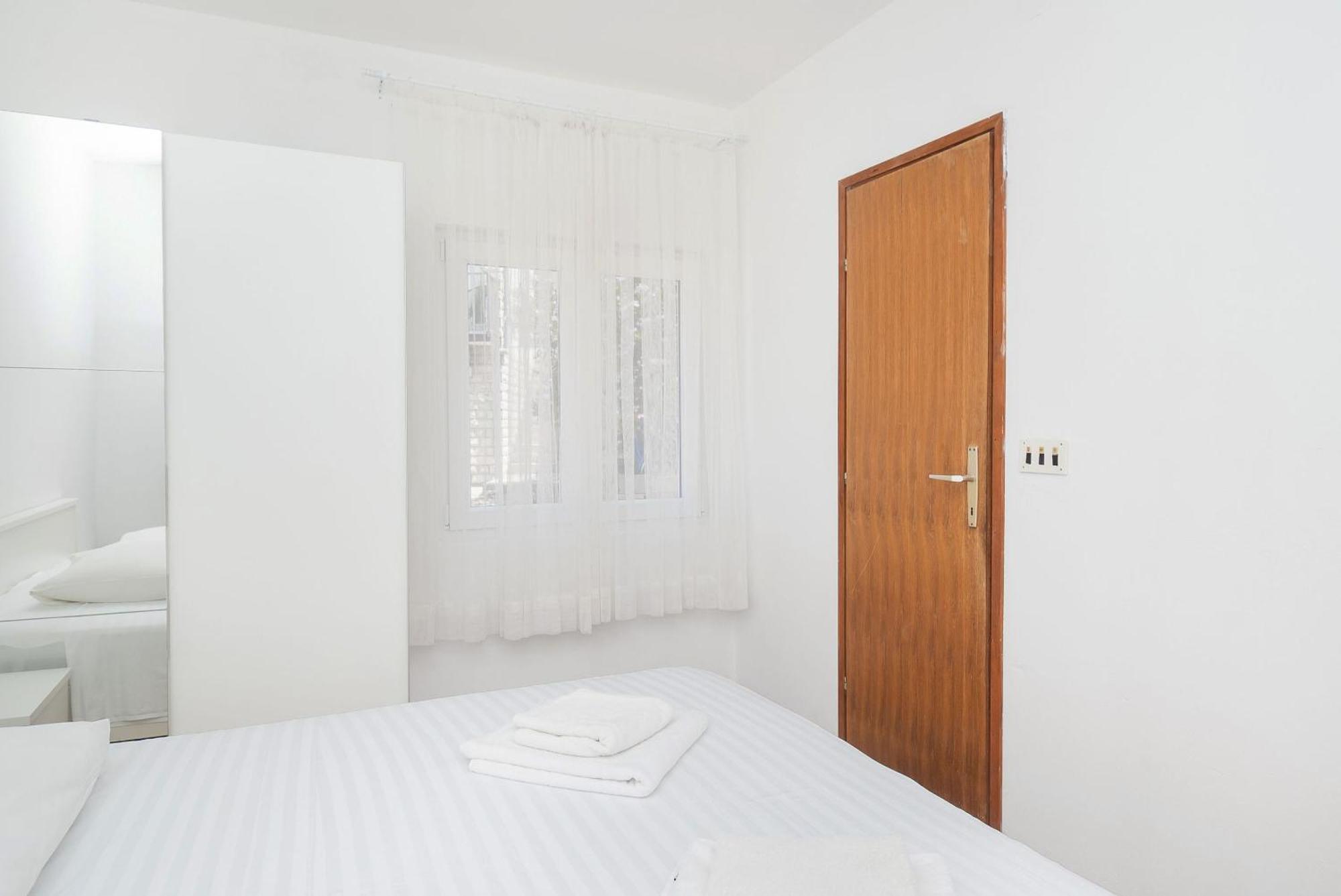 Apartment Ljuba Primošten Buitenkant foto